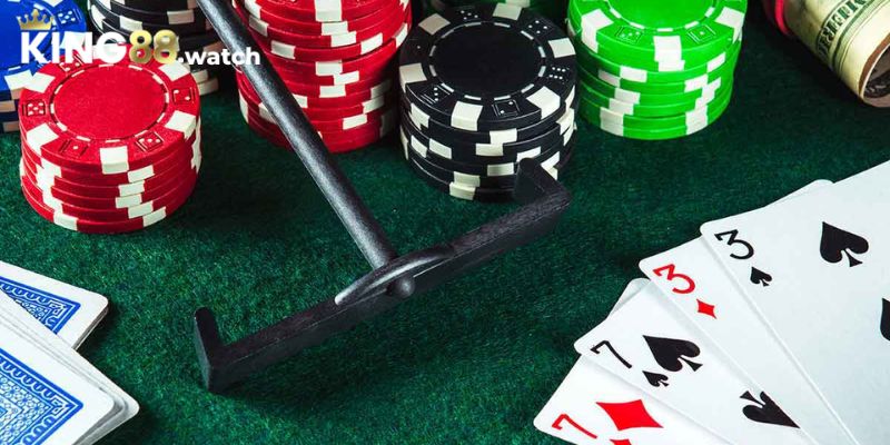 Khái niệm bài poker là gì?